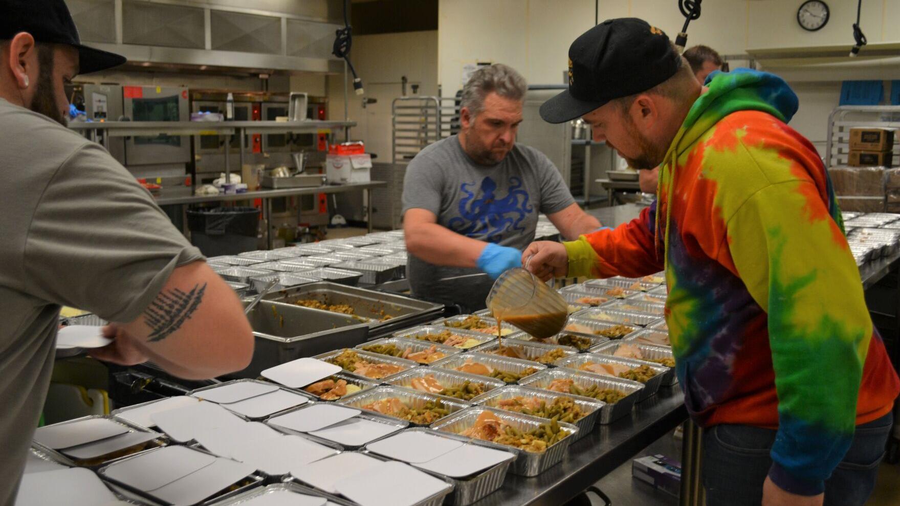 Omaha food truck owner cooks, delivers Thanksgiving meals to 67 families